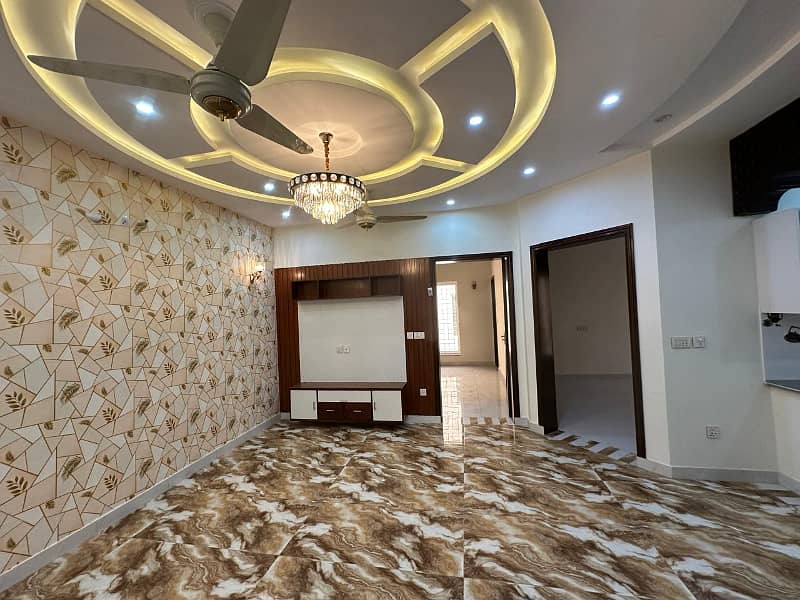 8 Marla modern Brand New house Available for sale in Ali block Bahria Town Lahore 26