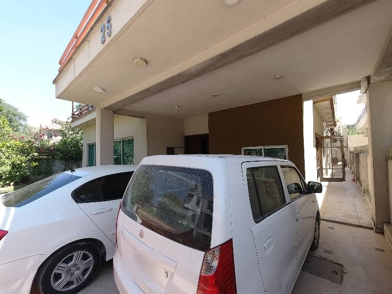 Corner 1 Kanal House In Central DHA Phase 2 - Sector D For sale 6