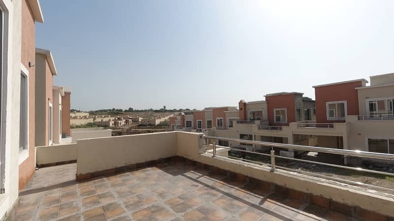 Highly-coveted On Excellent Location 8 Marla House Is Available In DHA Valley For sale 7