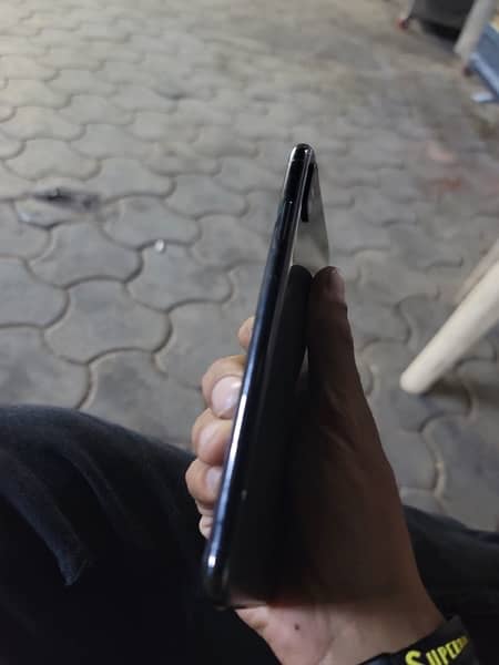 Iphone XS Max Slightly Used 3