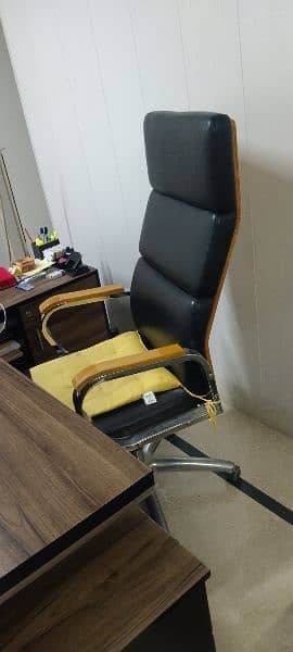 Executive Office Chair for Sale 3