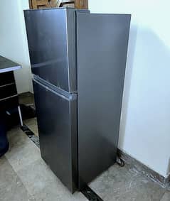 Haier Refrigerator HRF-186 EBS 0