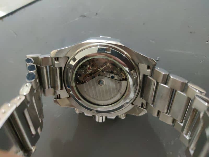 TITUS AUTOMATIC WATCH IN EXCELLENT CONDITION  . . . M. ORE 14