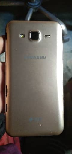 Samsung J5 10/8 condition