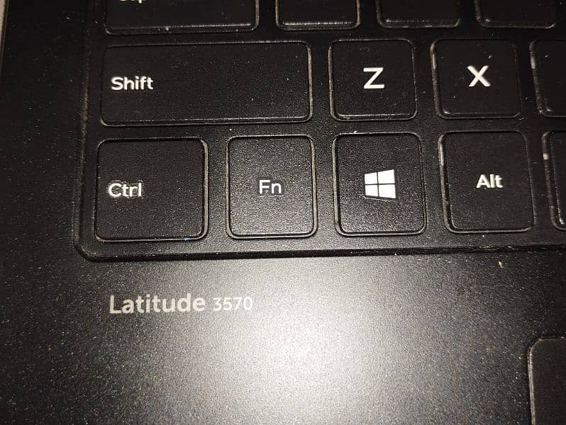 Laptop DELL Latitude/ Core i5 / 6th Gen 2