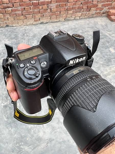 Nikon D7000 DSLR Camera with Lense 18.105mm 5