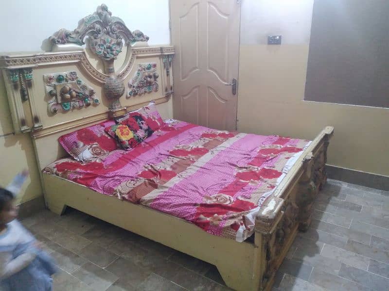 king size bed without mattress 1