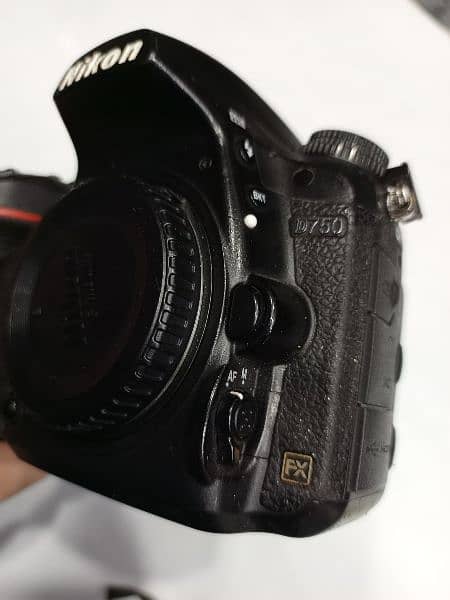 Nikon D750 With Silicon Cover 0