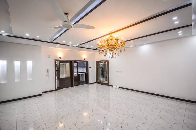 5 beds 1 Kanal Lavish House Available For Rent In DHA Phase 6 4