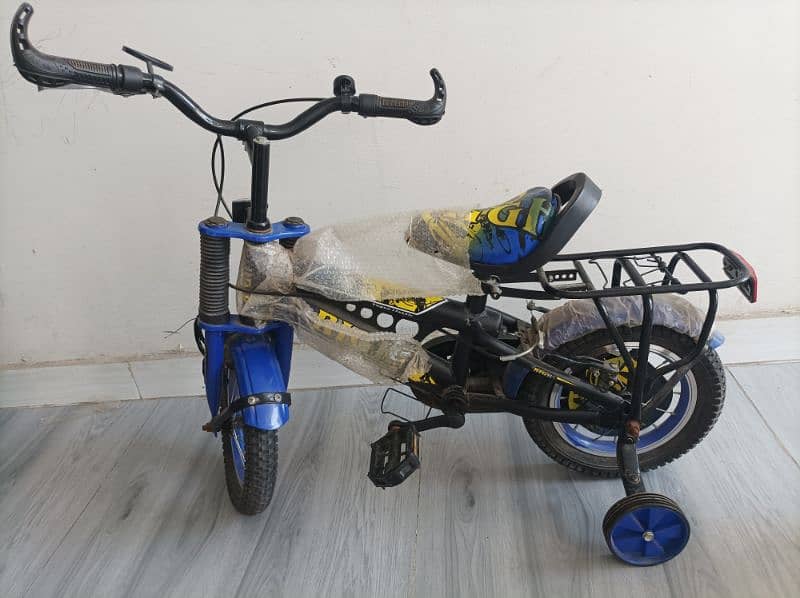 bicycle for kids with safety wheels 4