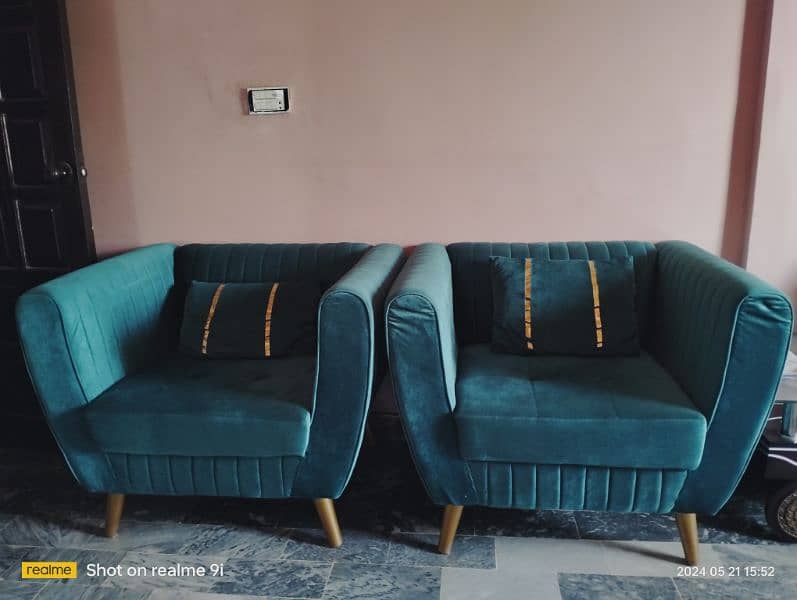 Urgent Sale Hockey Style Sofa Set 05 Seater (05 Cushion) 1