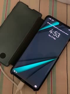 huawei p30 pro with box.  charger missing .