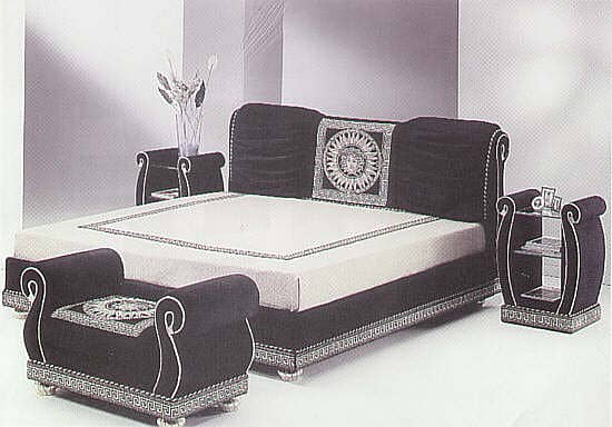 Furniture & Home Decor / Beds & Wardrobes / Beds 2