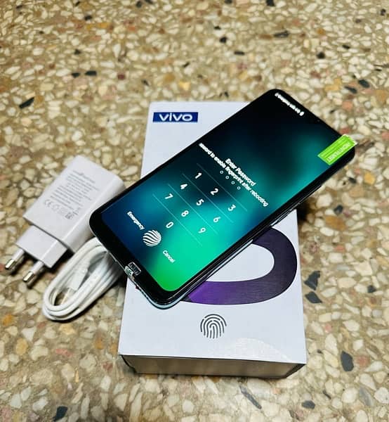 Vivo S1 8/256 With Box and Charger 1
