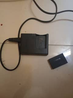 Canon LC E17E Charger with battery