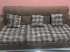 5 SEATER SOFA USED BUT GOOD CONDITION