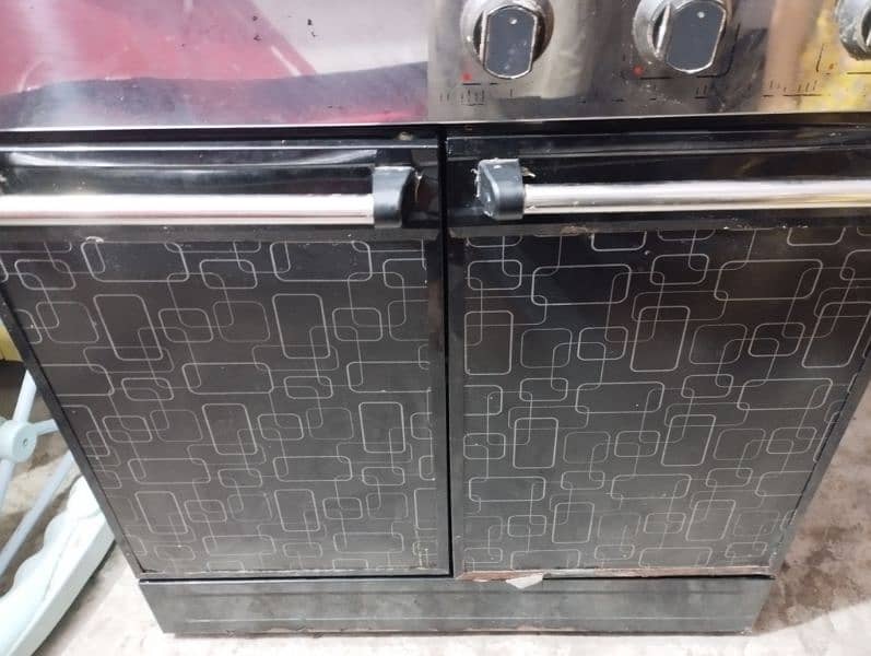 3 burner stove for sale ( Used but good condition ) 3
