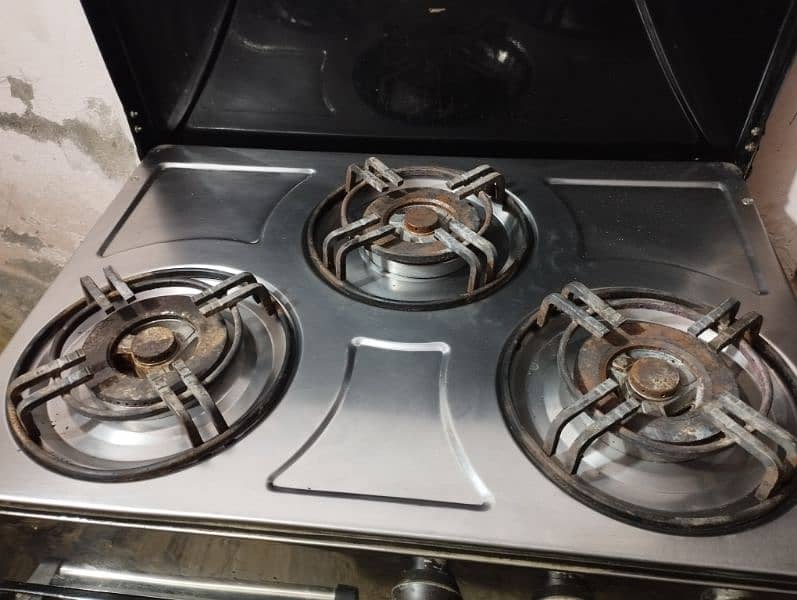3 burner stove for sale ( Used but good condition ) 6