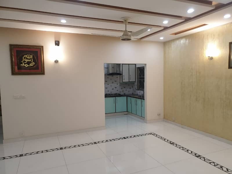 1 Kanal Lower Portion Is Available For Rent On Top Location Of Wapda Town Lahore 9
