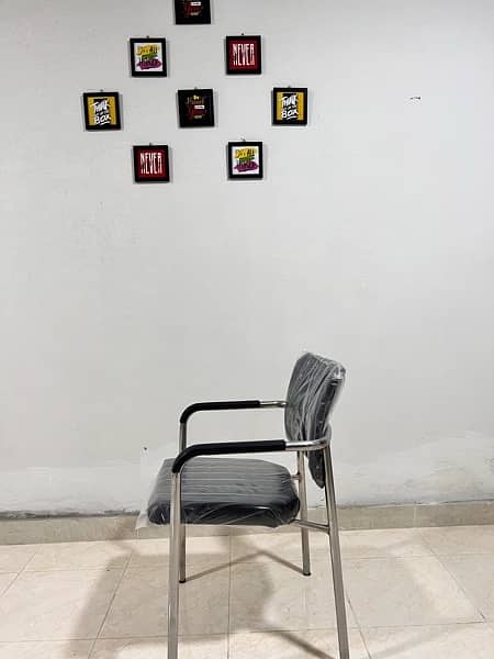 Visitors Chairs 10