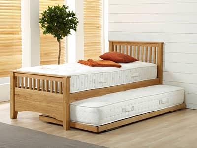 Furniture & Home Decor / Beds & Wardrobes / Beds 1