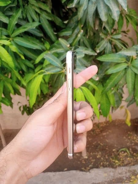iPhone 6 16GB Factory unlocked PTA Approved 5