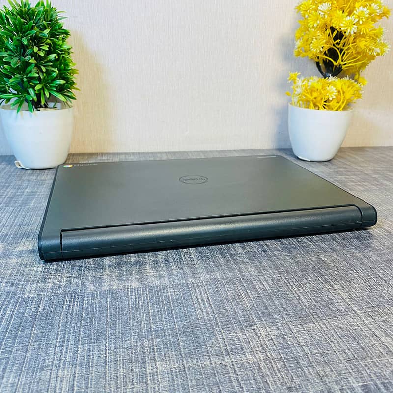 Dell Chromebook 11 Touch Model: 3120 P22T Ram : 4GB DDR4 Storage: 16GB 4