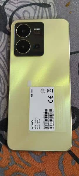 Vivo y35 Golden Colour 0