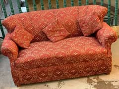 single used 2-3 seater sofa  in good condition  with cushions