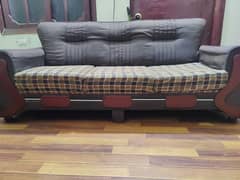 7 seatter sofa set good condition 0