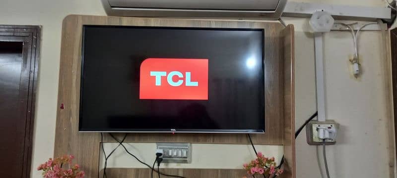 TCL LED simple 3