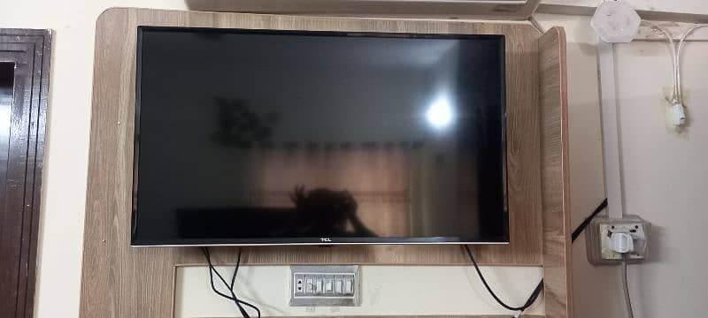 TCL LED simple 5