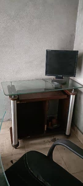office furniture for sale in excellent condition 8