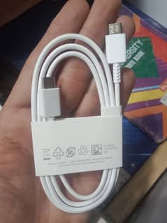 Usb type c cable required from Galaxy Fold box