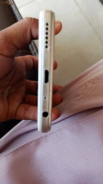 Oppo a57 Mobile for sale 3