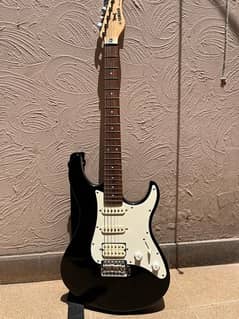 Yamaha EG112 Electric Guitar 0