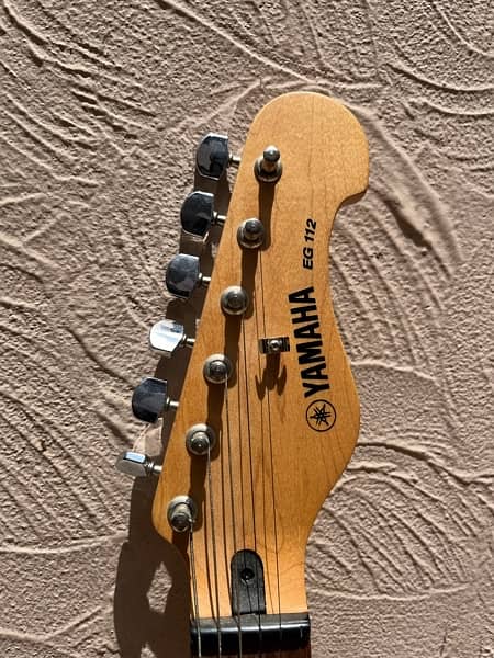 Yamaha EG112 Electric Guitar 7