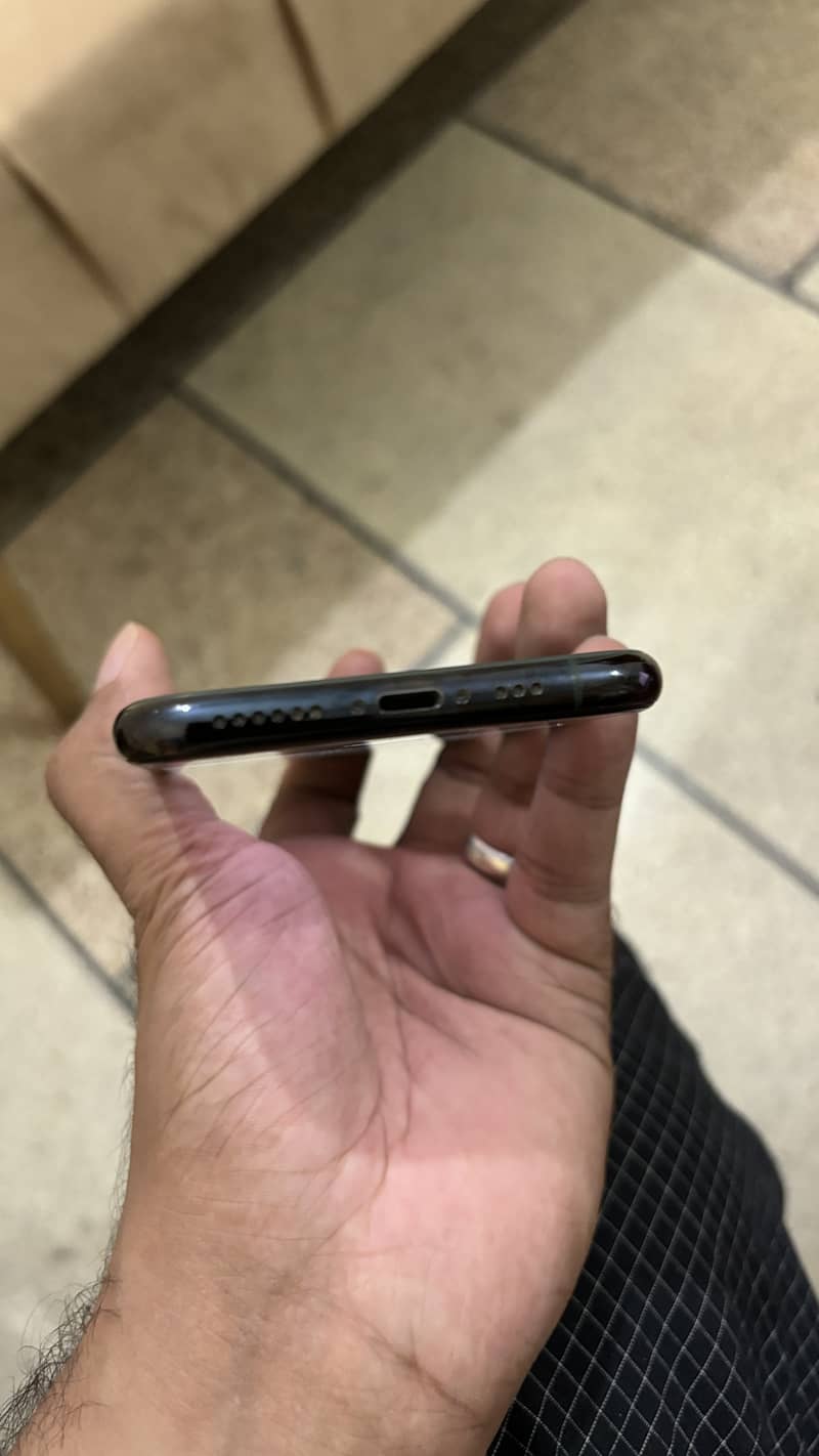 Iphone 11 pro PTA approved 64 GB 4