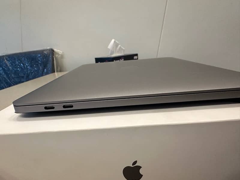 Macbook Pro M1 2020 16/500 6