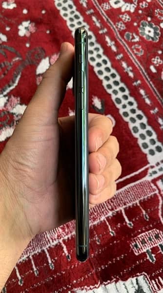 IPhone 11 Pro Max 256gb (PTA Approved) 5