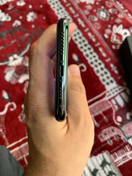 IPhone 11 Pro Max 256gb (PTA Approved) 6
