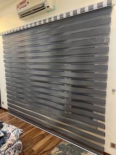 BLINDS IN VERY GOOD CONDITION 0