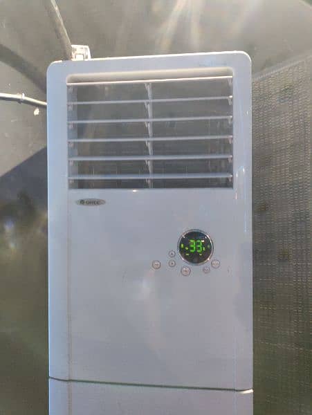 gree floor standing ac for sale running condition 2