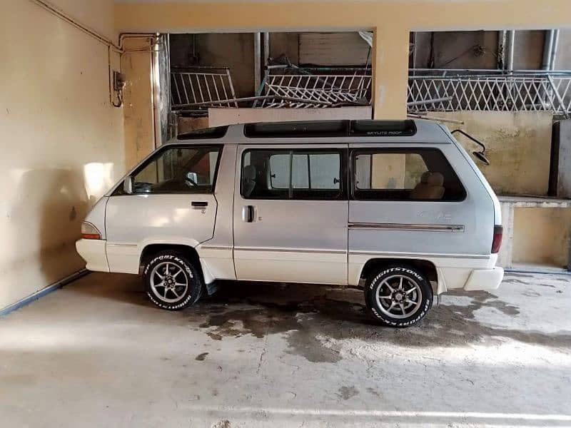 Toyota Town Ace 1988 4
