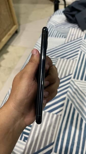 iPhone 11 Pro 64 GB PTA APPROVED 4
