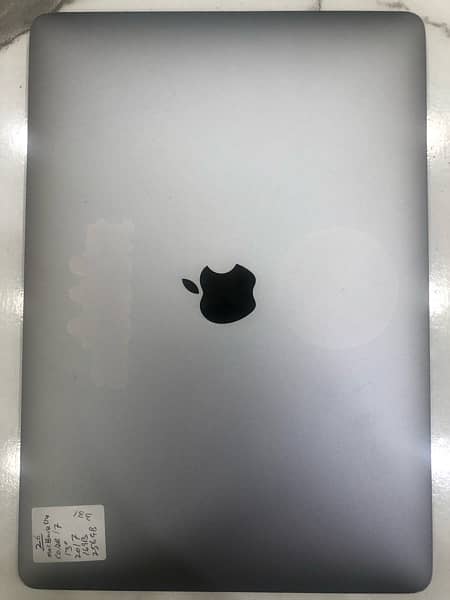 Macbook pro 2017  13” core i7 for sale 4