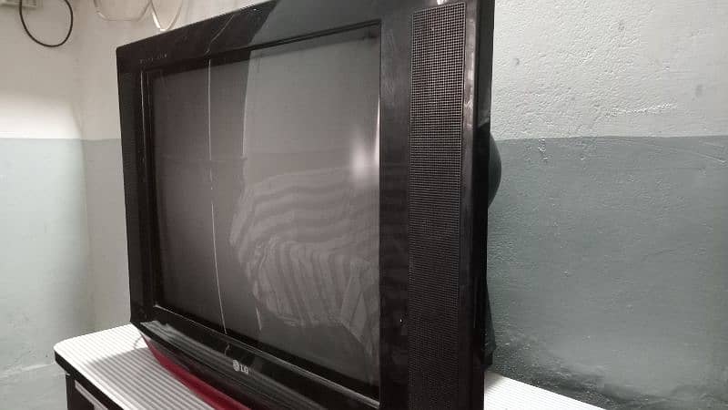 L. G 21- inch TV for sale 1