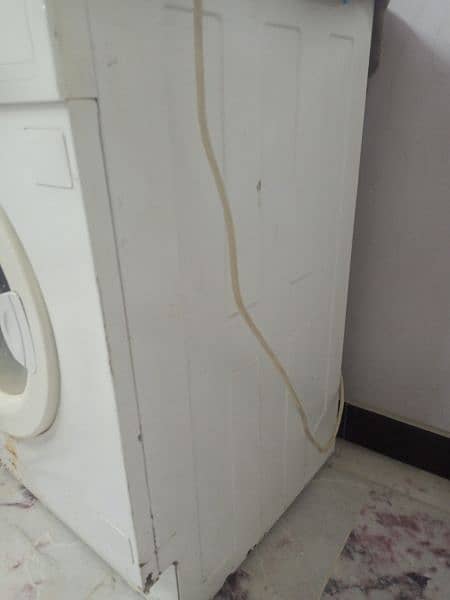 Fully Automatic Front open Washing machine 8kg 4