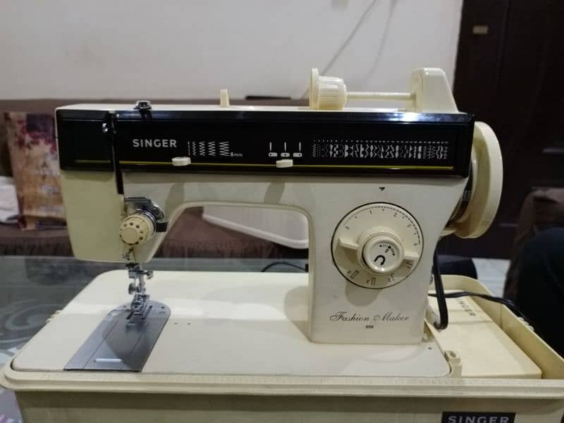 singer sewing machine 12