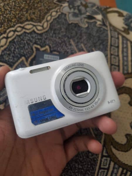 Samsung digital camera 16 mp 5x optical zoom 5